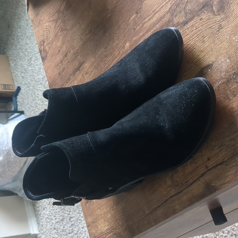 Vince Camuto ankle boots